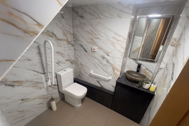 Photo 7- click for photo gallery